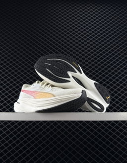 PUMA Deviate Nitro 3 Fade 