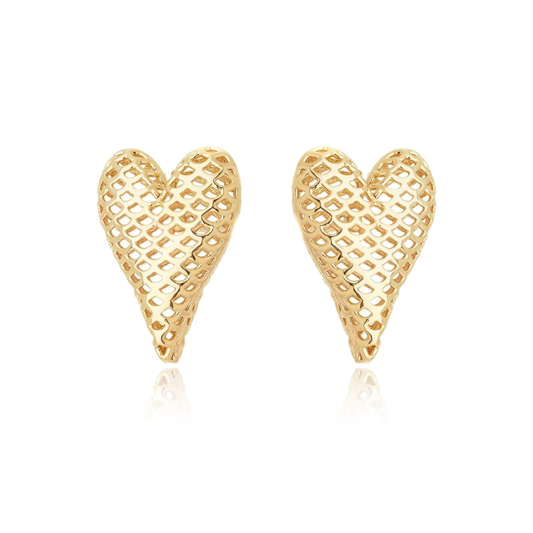 Brinco de Coração Vazado banhado a Ouro 18k