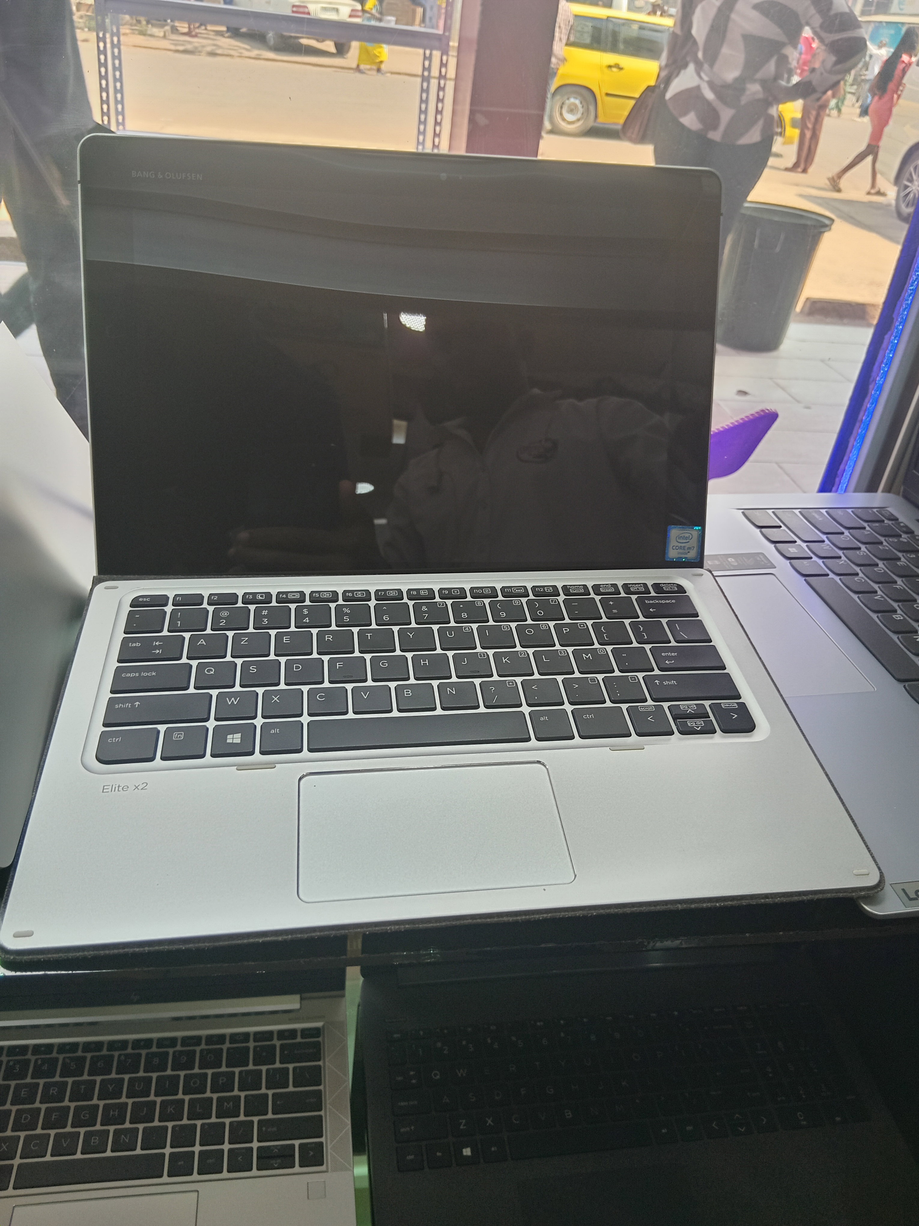 HP ELITE X2 ECRAN DETACHABLE 512GB SSD ET 8GB RAM 13,0’ CORE i5