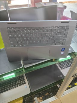 HP CORE i7 AVEC 1TB SSD ET 16GB RAM15,6’ ENVY X360° TACTILE