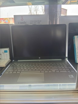 HP CORE i5 AVEC 512GB SSD ET 8GB RAM 15,6’ N