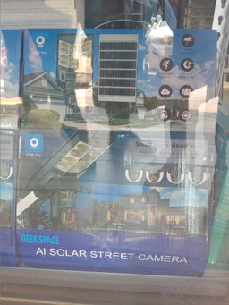 STREET CAMERA AVEC LAMPADAIRE 