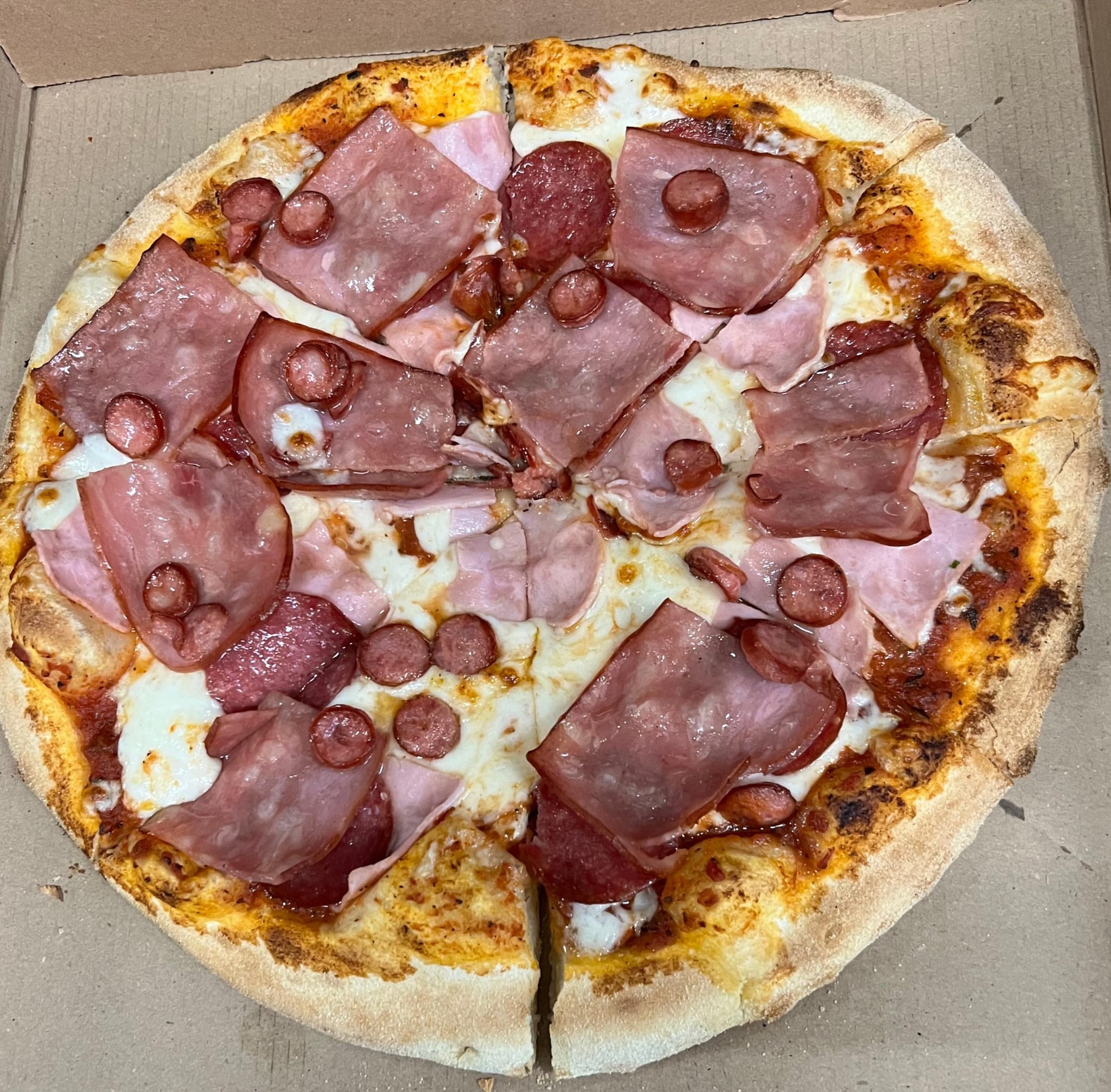 Pizza Carnivora_0