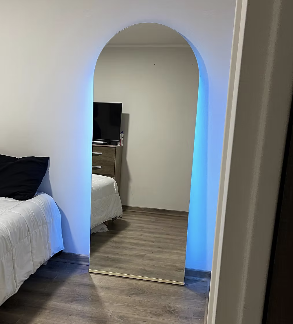 Espejo tipo arco con luz LED RGB 170×70 cm_2