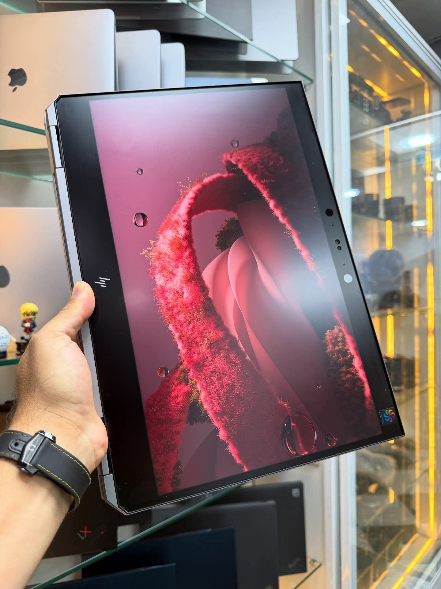 HP ZBook Studio 4K X360 – i7 / 16 Go / 512 Go SSD / NVIDIA 4 Go_article_N°:CAI_0126_2