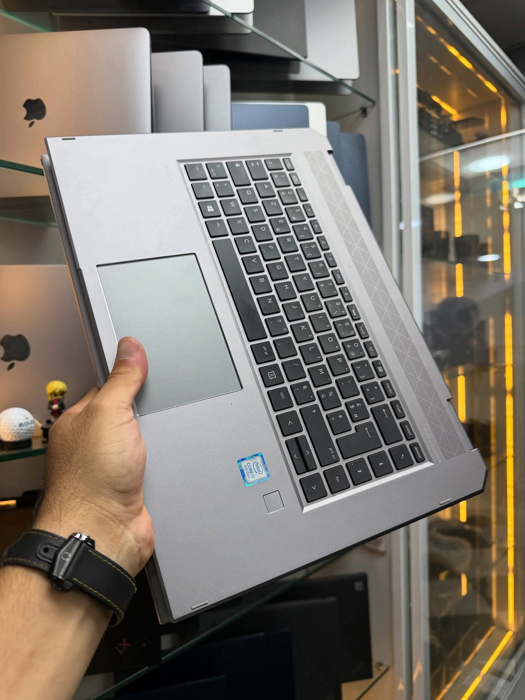 HP ZBook Studio 4K X360 – i7 / 16 Go / 512 Go SSD / NVIDIA 4 Go_article_N°:CAI_0126