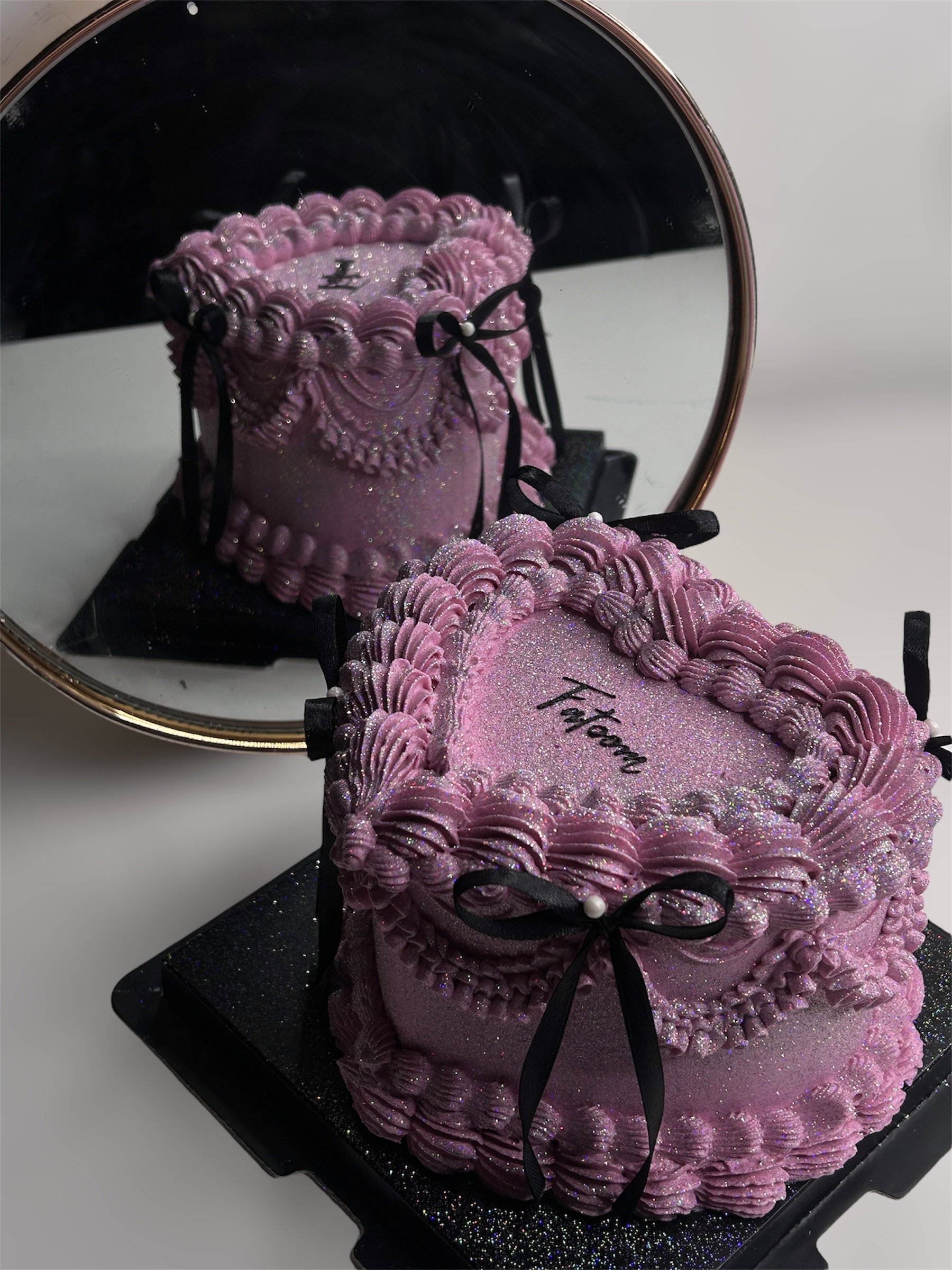 Pink Glitter Cake_0