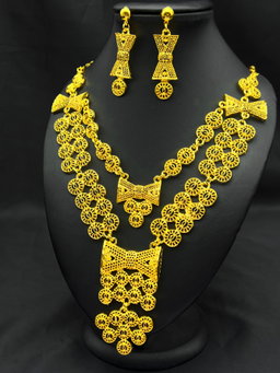 24k Gold plaited copper. Dubai  bridal set