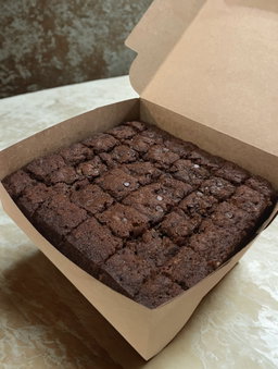 Chocolate Chip Banana Cake