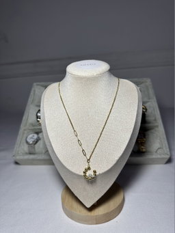 Stellio Necklace 