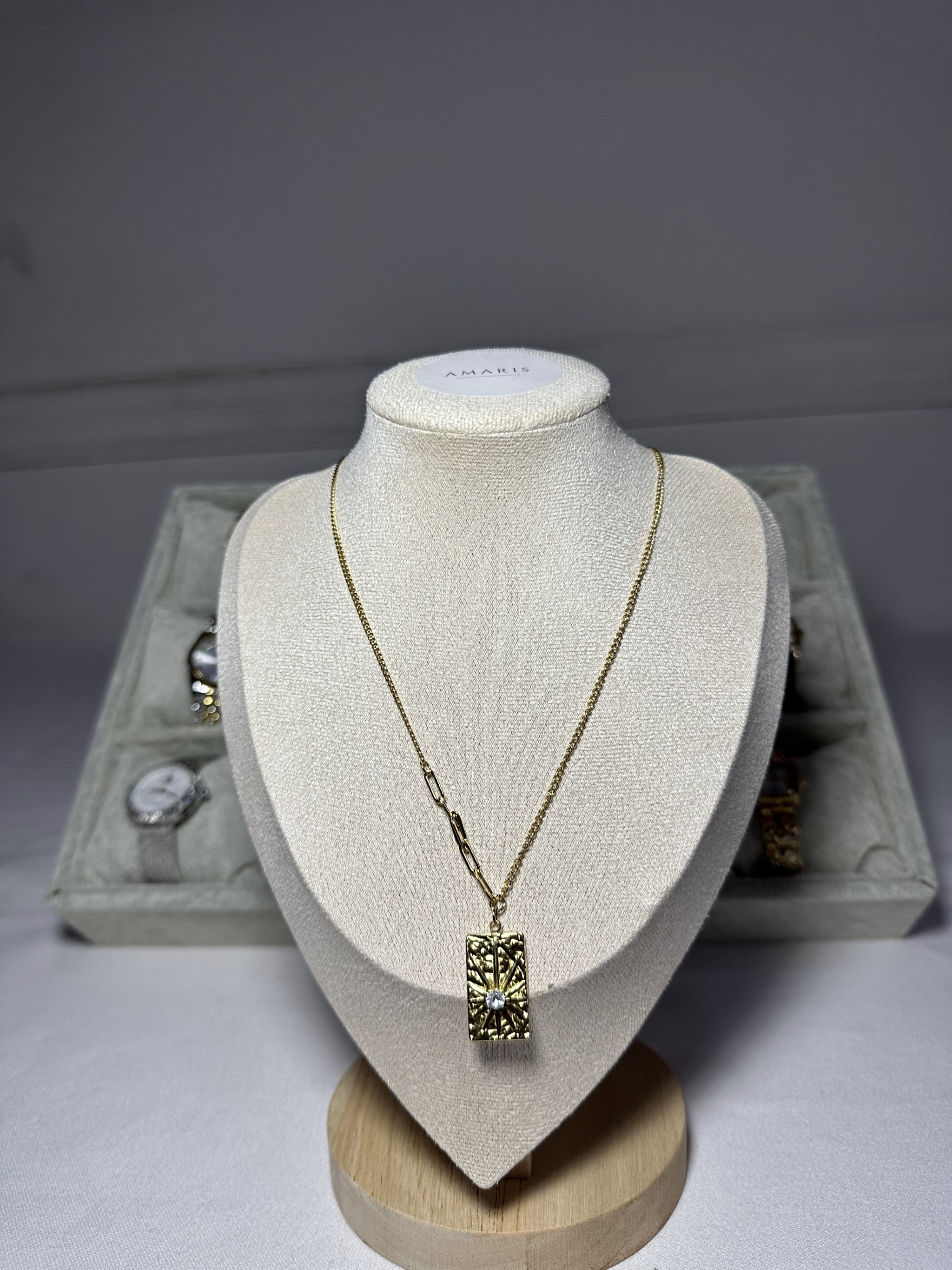Étoile Necklace _1