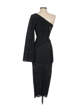 Vestido Asimétrico – PrettyLittleThing (talla 0)