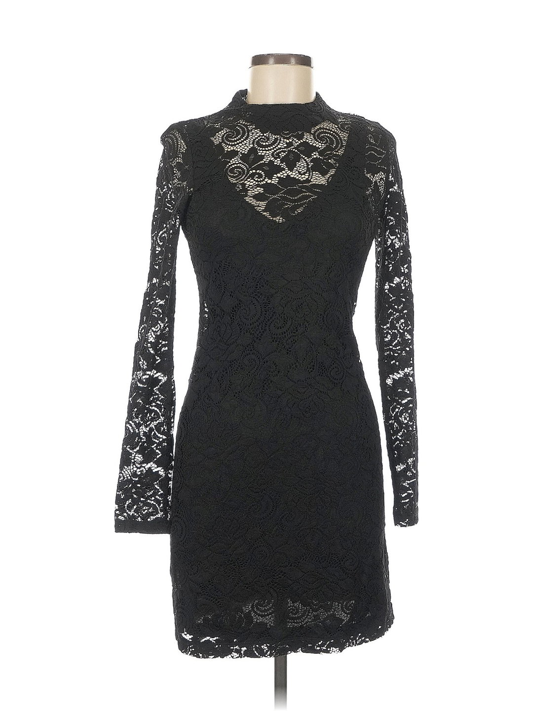 Vestido de Encaje – BCBGeneration (talla 6)