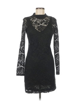 Vestido de Encaje – BCBGeneration (talla 6)