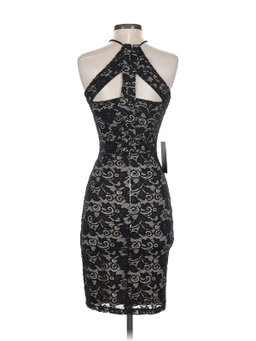 Vestido halter ajustado de encaje floral – Marciano (talla XS)