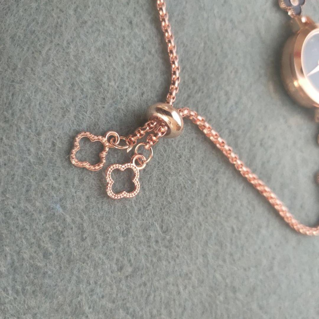 Clover RoseGold Arabic Bracelet Watch_4