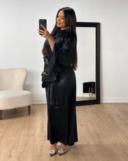 Loriya dubai Abaya 