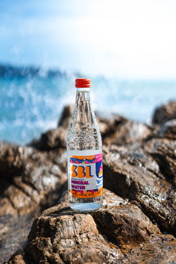 SBL mineral water with SI 1 glass bottle