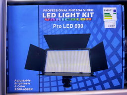 Kit Éclairage LED Photo & Vidéo Pro LED 600 Varicolor_article_N°:CAI_0074