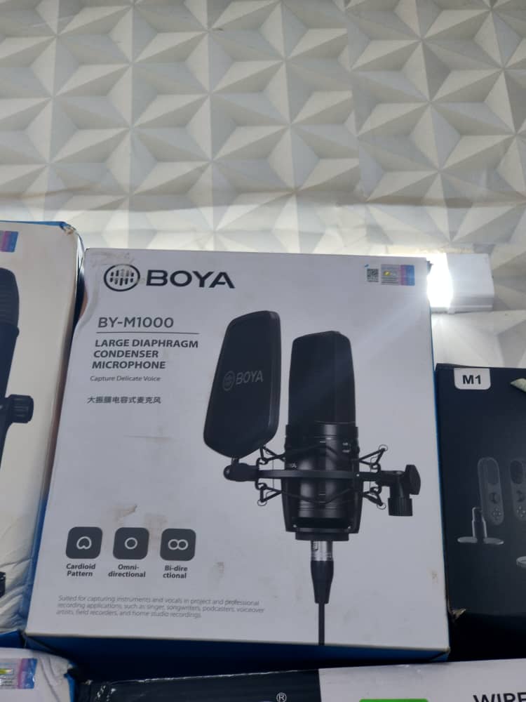 BOYA BY-M1000 – Microphone à Condensateur à Large Diaphragme_article_N°:CAI_0059_0