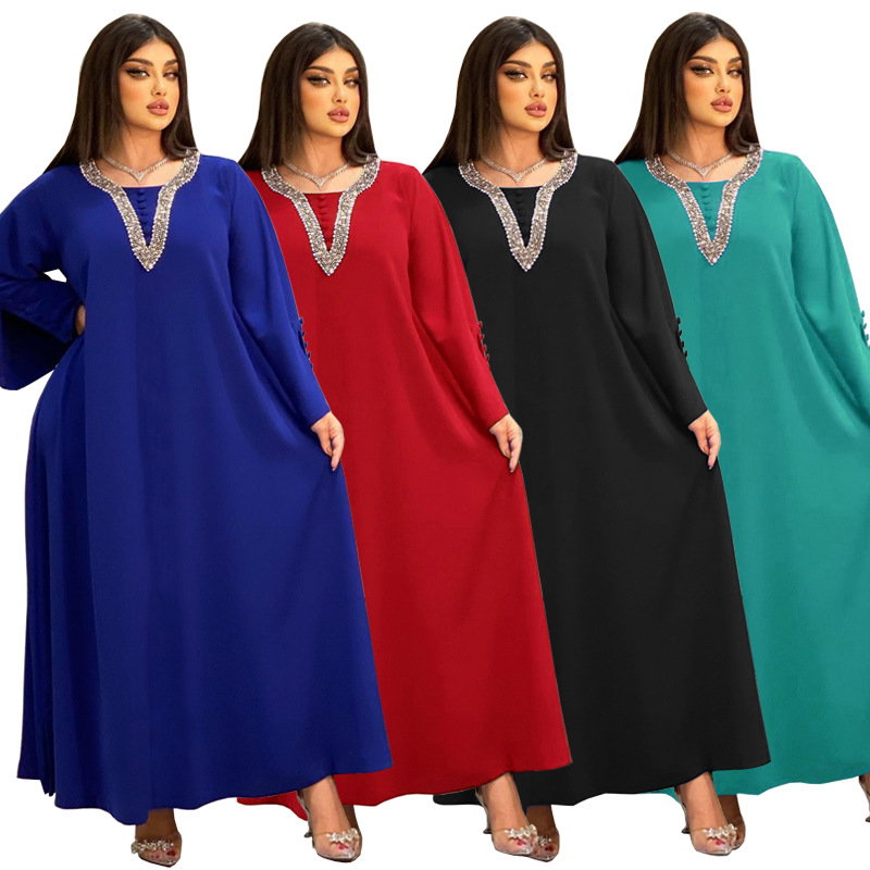 Women's dress with beads and diamonds_0