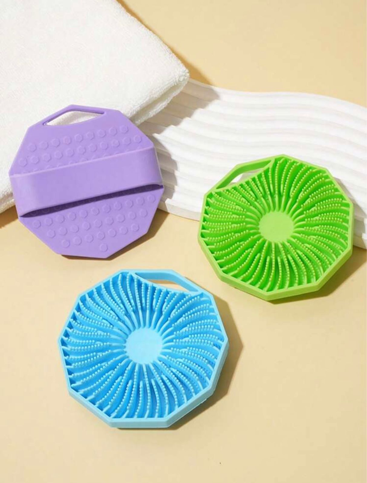 Silicone brush  - ليفة سيليكونية 