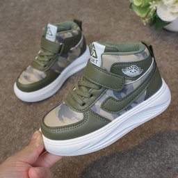 Kids soft sole shoes 