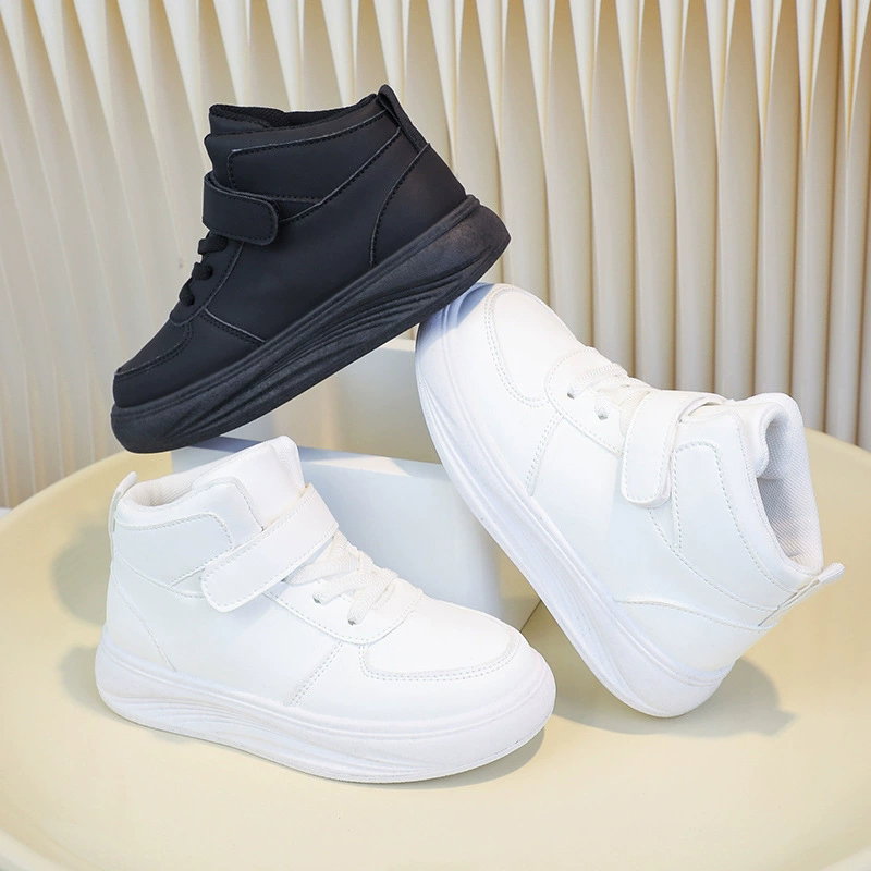 Children's sports shoes,_1