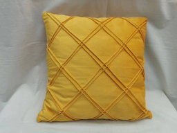 Coussin décoratif en velours – Motif quadrillé (plusieurs couleurs)