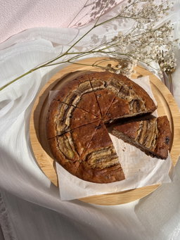 Classic Banana Cake