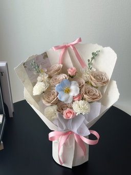 7 Stalk Soap Awakening Rose Mixed Bouquet 