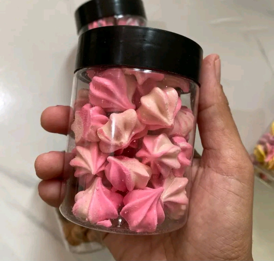Meringue Kisses (20-30PCS)_2
