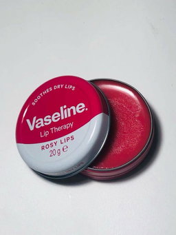 Vaseline lip therapy metal Rosy Lips - فازلين مرطب شفاه معدني روزي