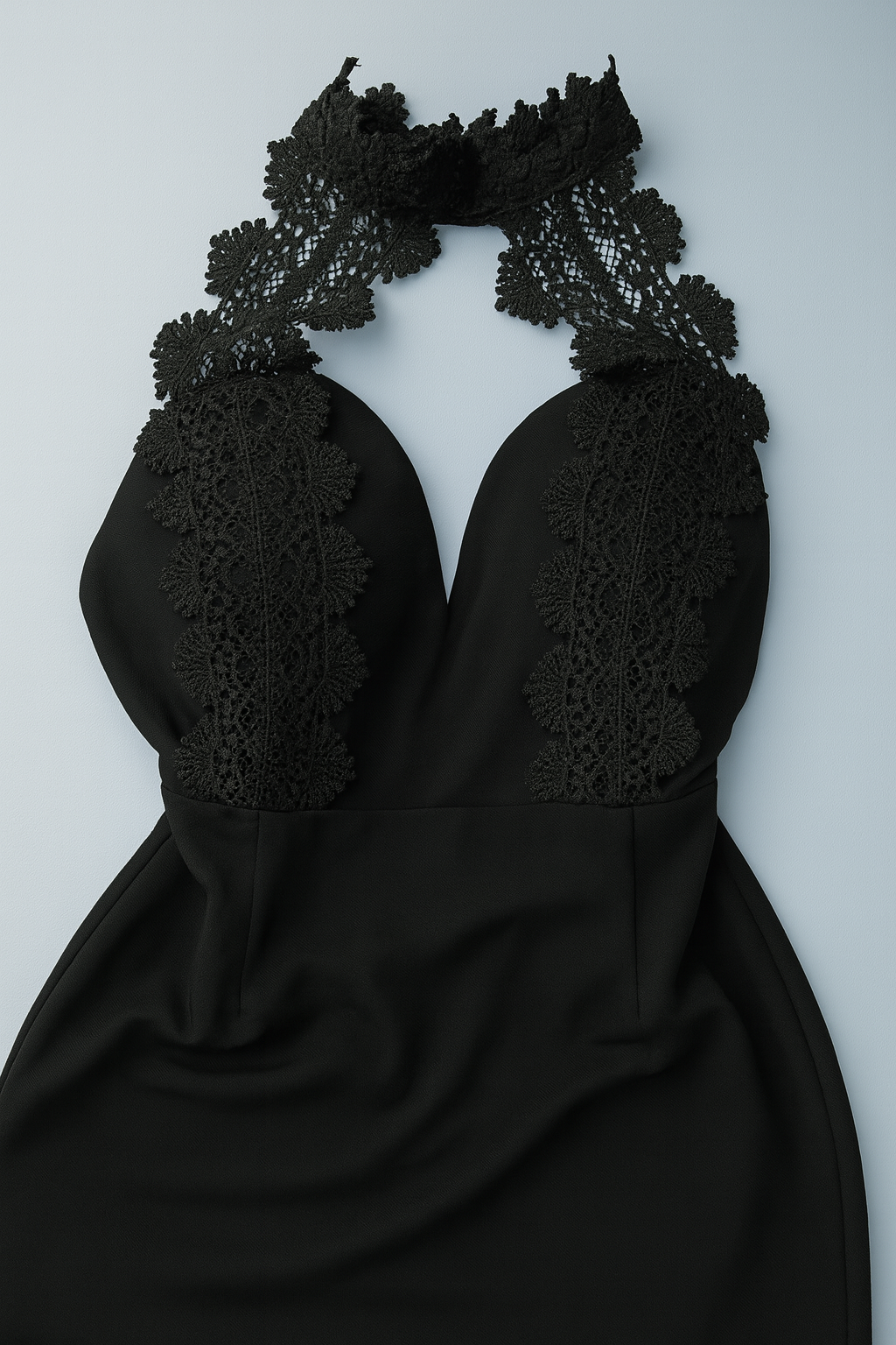 Vestido negro halter con encaje elegante - Size M_1