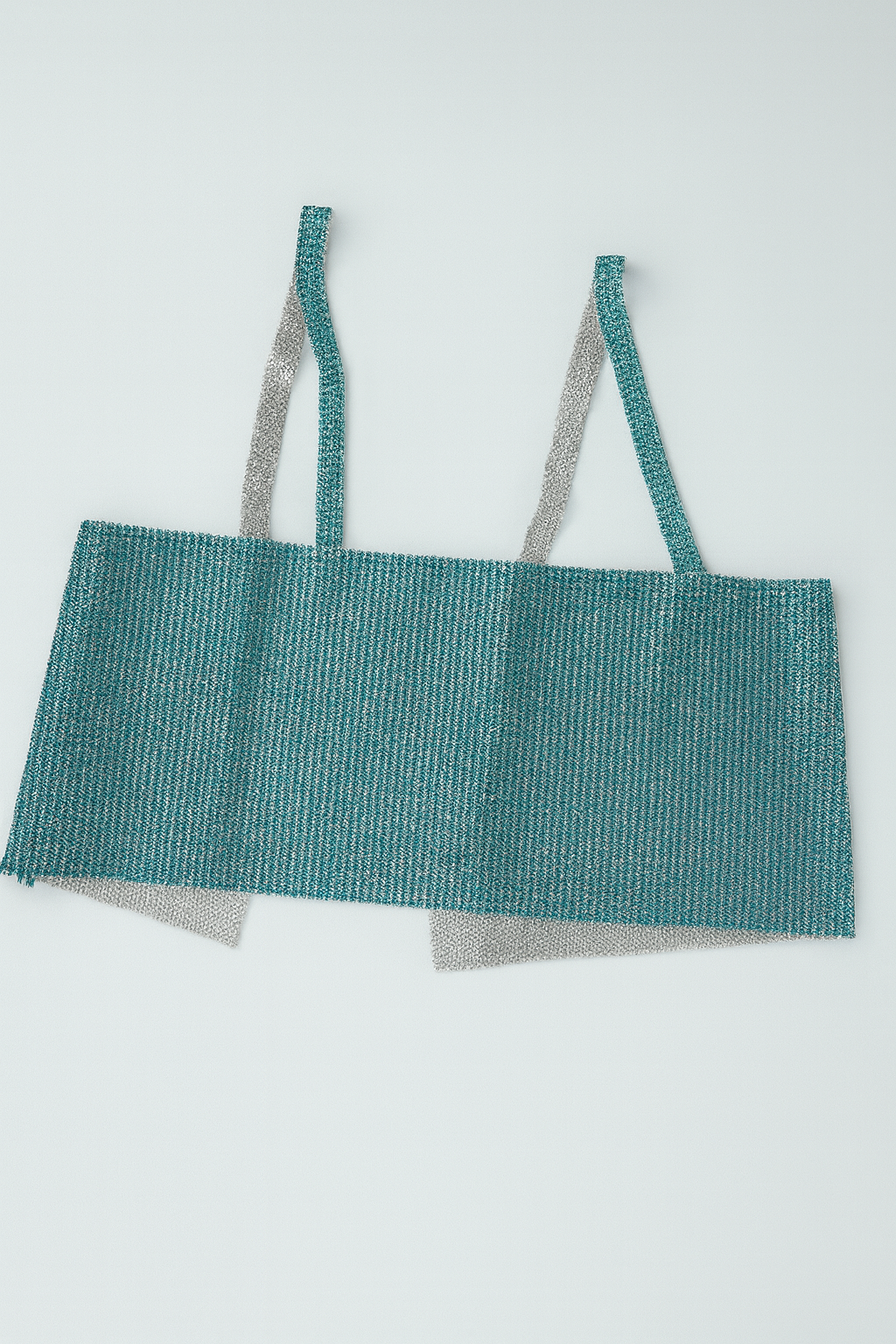 Crop top brillante verde con tirantes metálicos - Size S_1