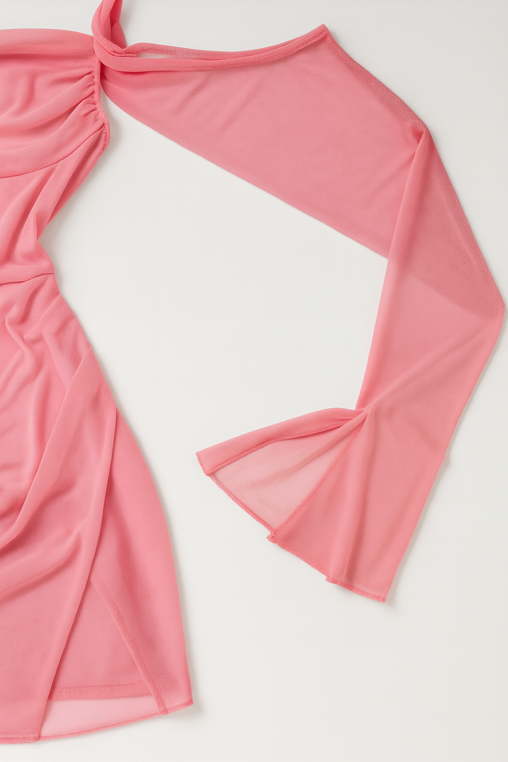 Vestido rosado con mangas acampanadas y tiras al cuello - Size M_2