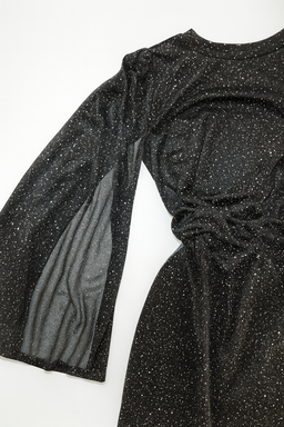 Vestido Negro Brillante de Mangas Amplias - Size M