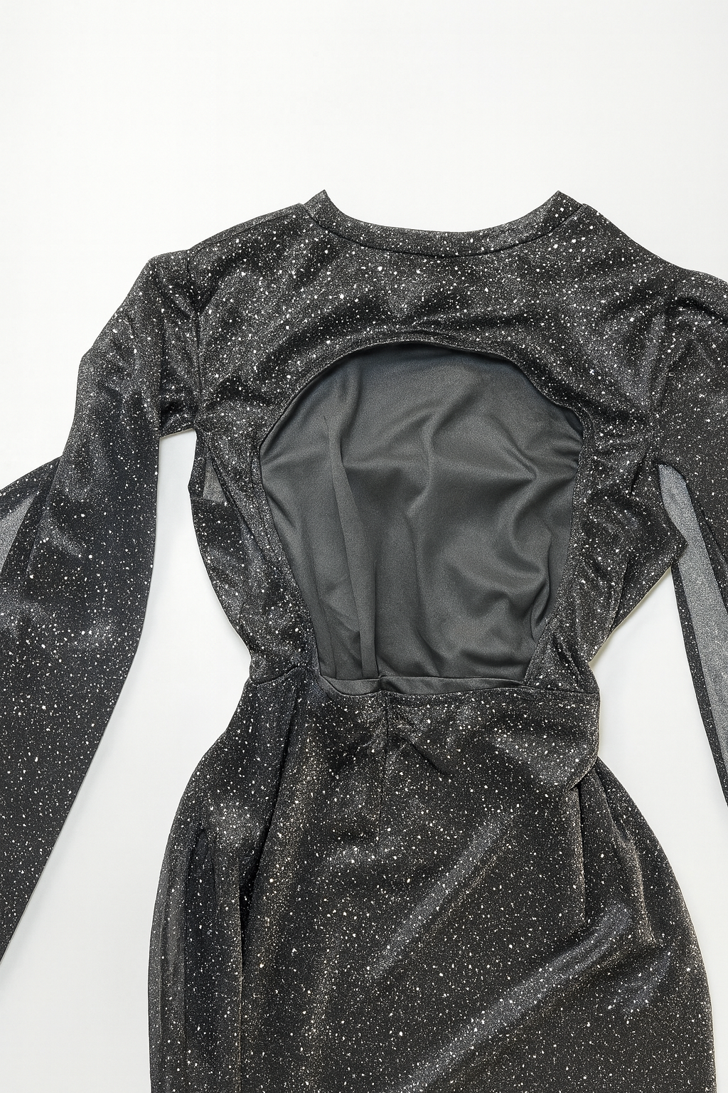 Vestido Negro Brillante de Mangas Amplias - Size M_1