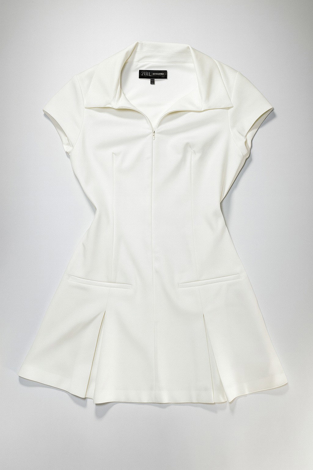 Vestido polo blanco con cierre frontal - Size  M_0