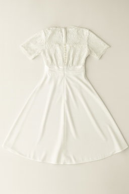 Vestido midi blanco con encaje y botones traseros - Size M
