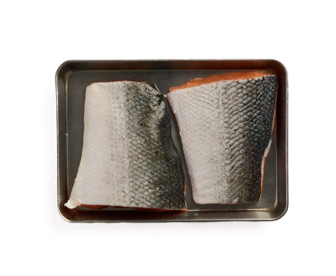 Salmon Tail (2 pieces)