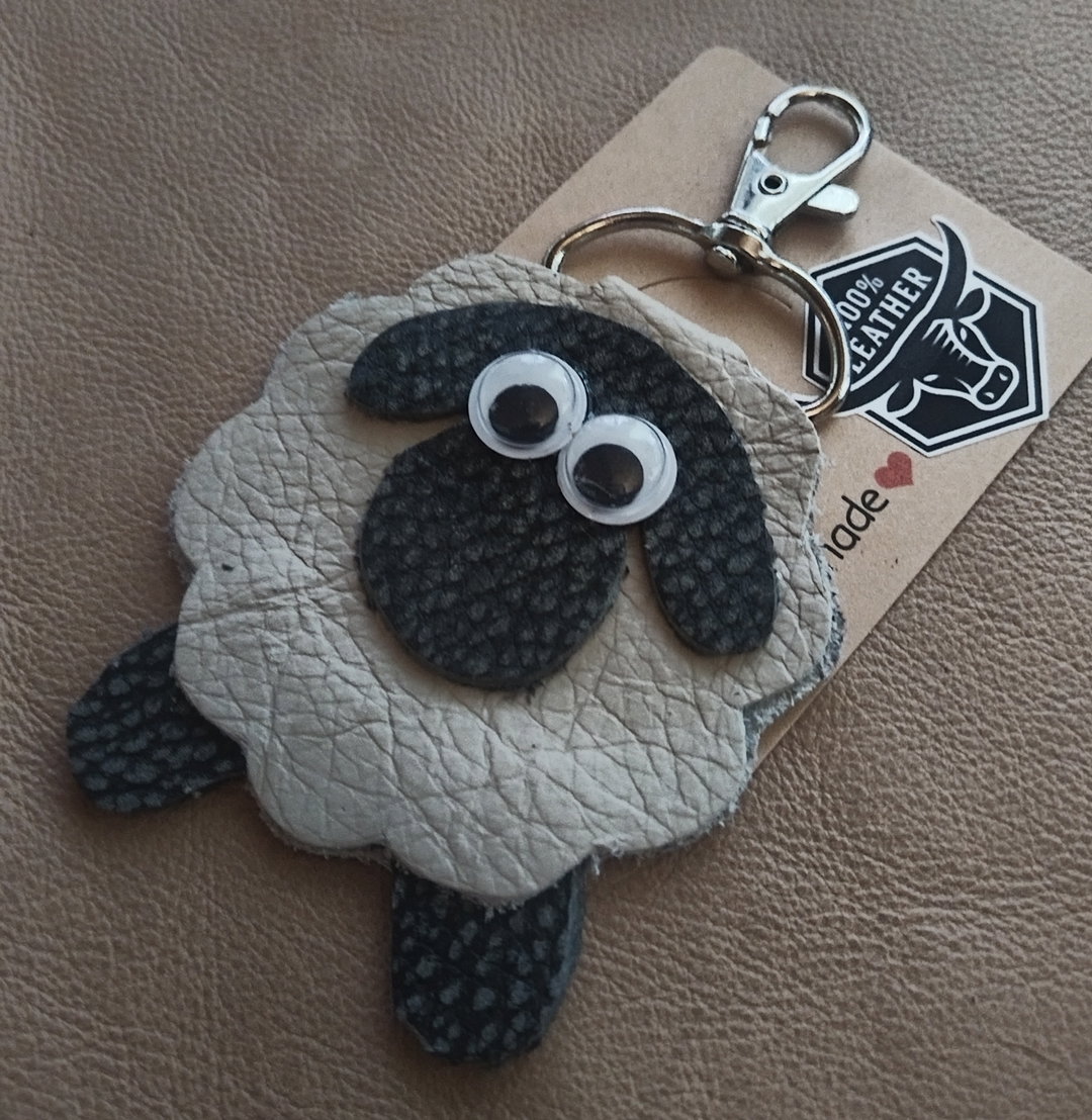 Little lamb keychain
