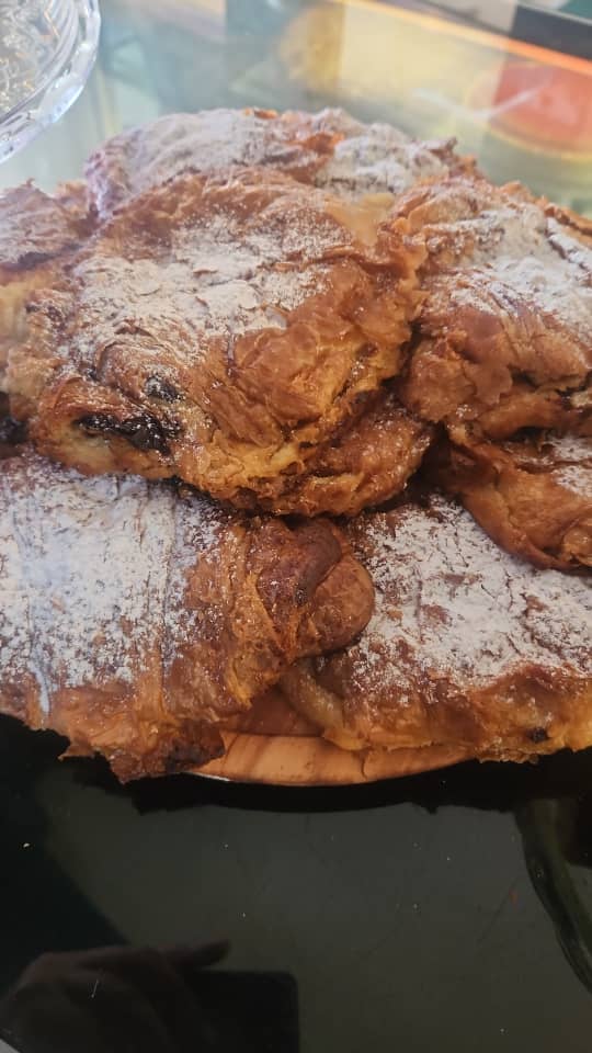 Almond Croissants _0