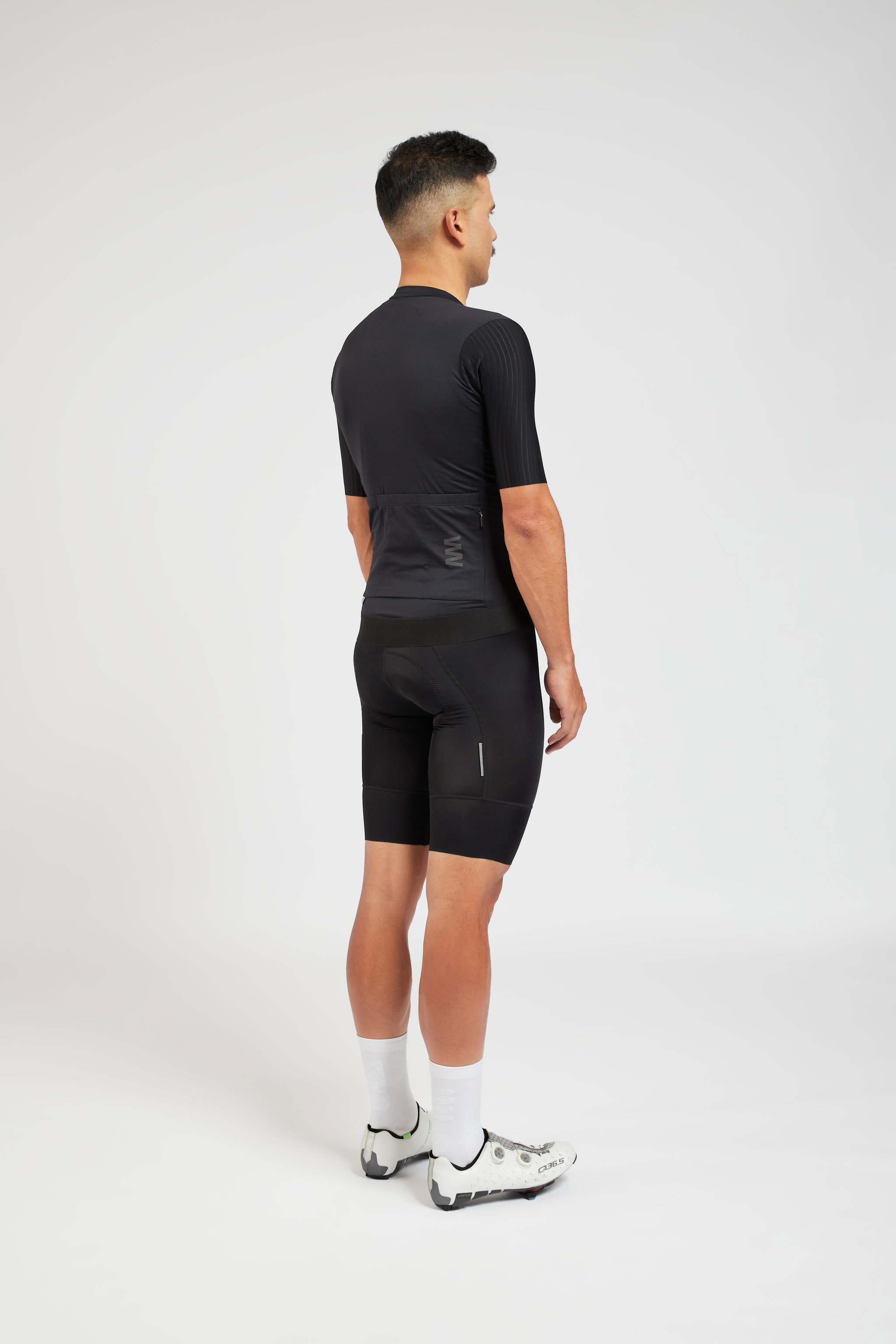 Jersey Manga Corta Performance Hombre (SHADE BLACK 2.4) _2