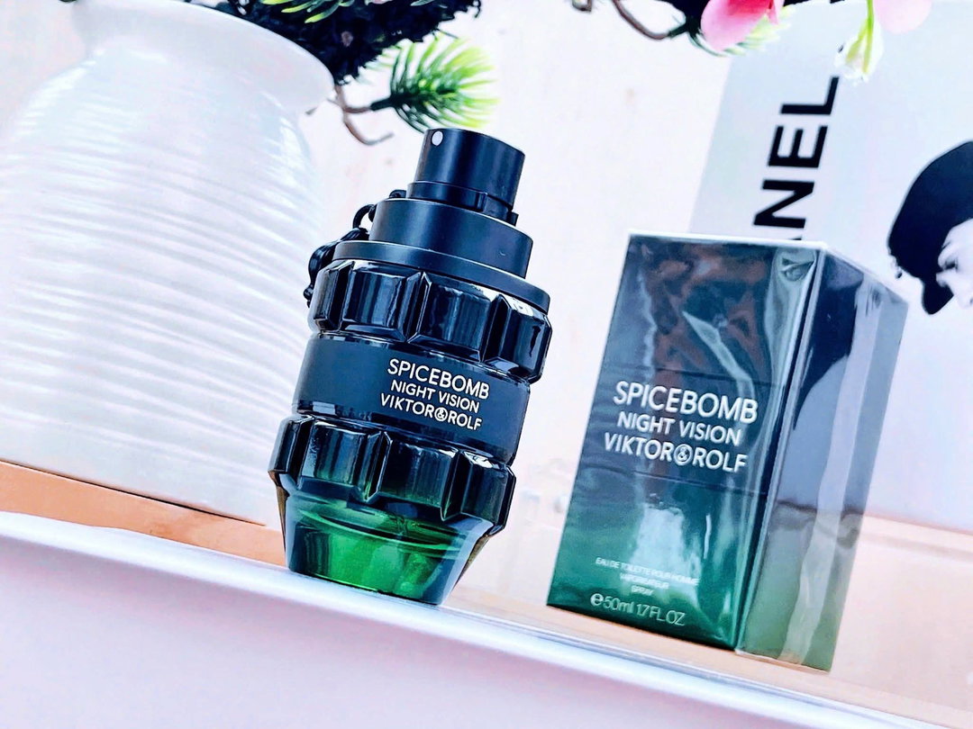 Viktor&Rolf Spicebomb Night Vision Pour Homme Edt 90ml Perfume