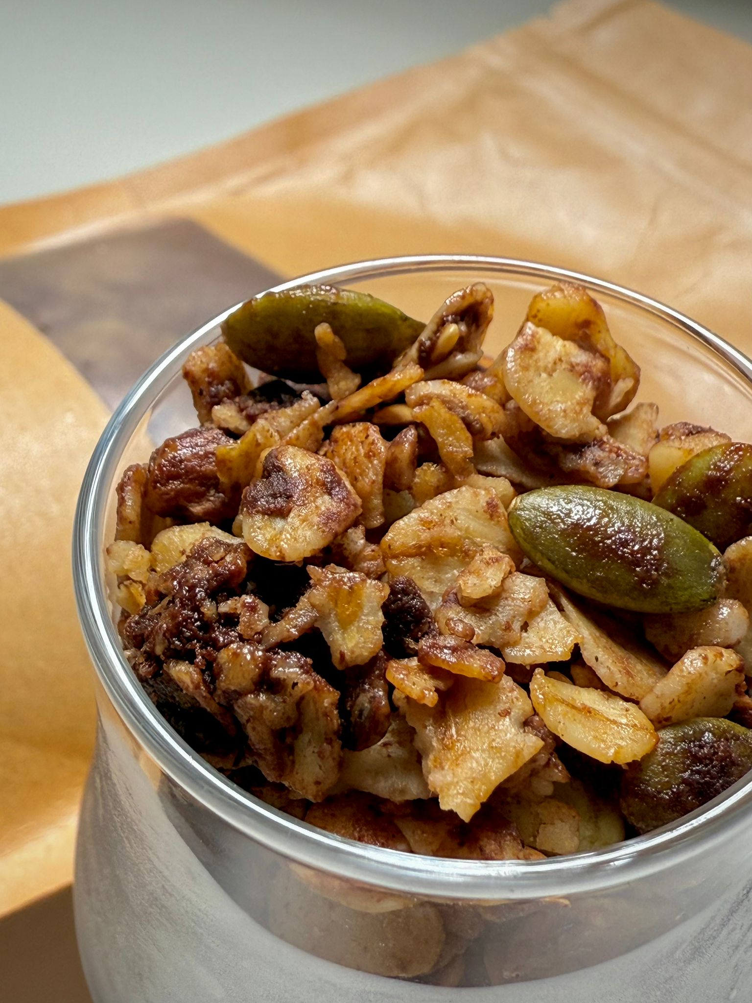 Cinnamon Dark Chocolate Chips Granola (Seasonal)_0