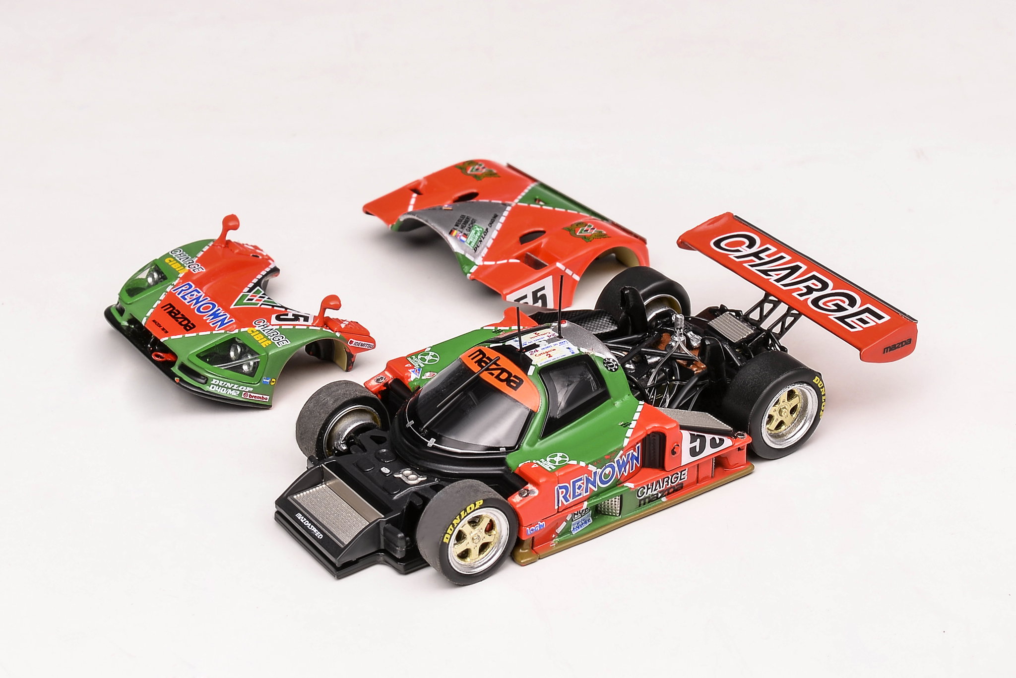 MOTOR HELIX MODEL 1/64 MAZDA 787B RENOWN #55 CHAMPION CAR_3