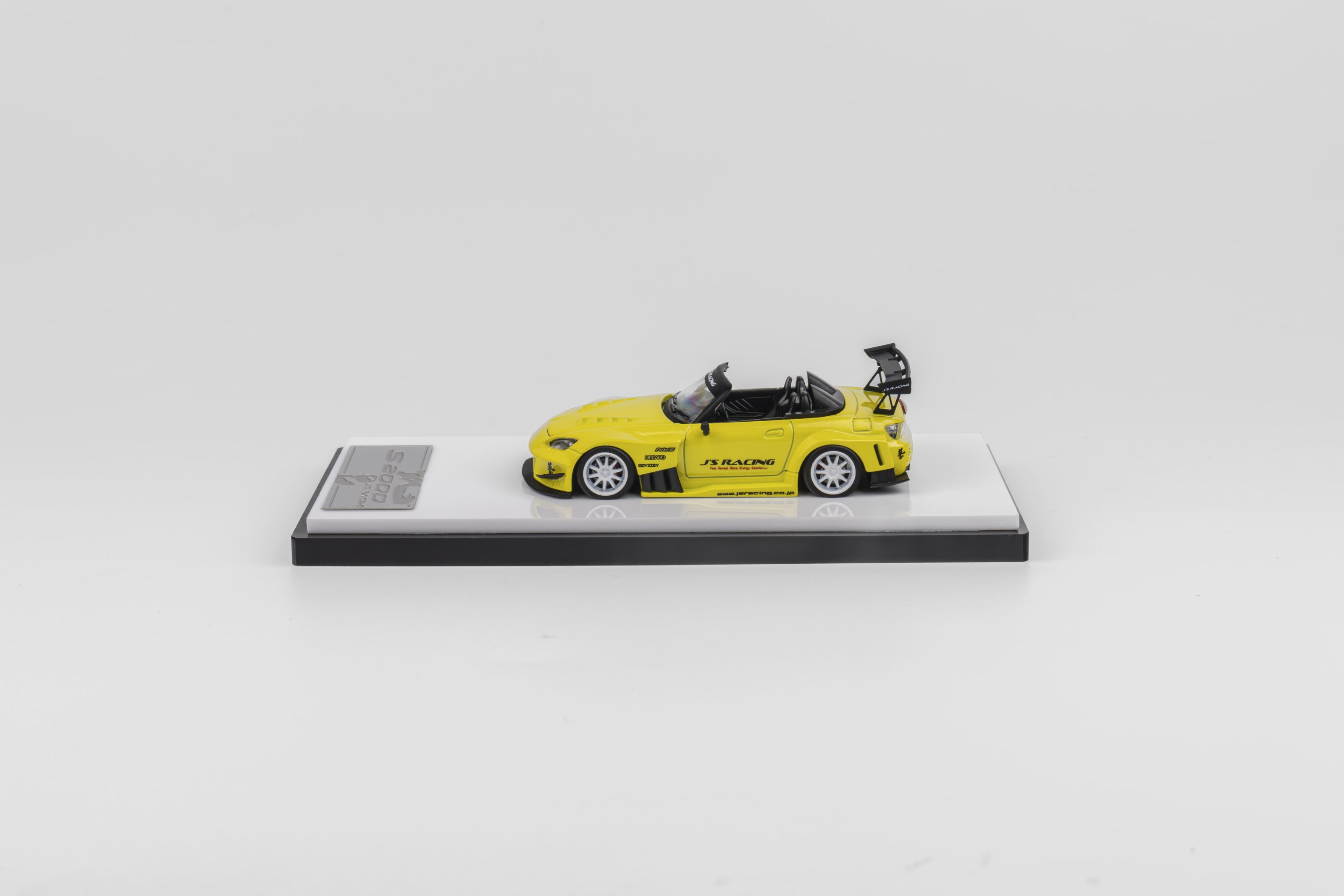 MICRO TURBO MODEL 1/64 HONDA S2000 JS RACING - METALLIC YELLOW_4