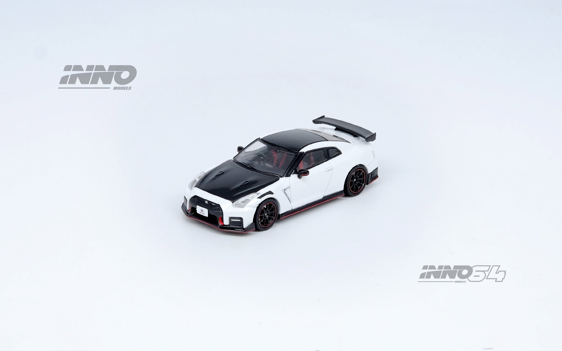 INNO MODEL 1/64 NISSAN GT-R (R35) NISMO - WHITE_2