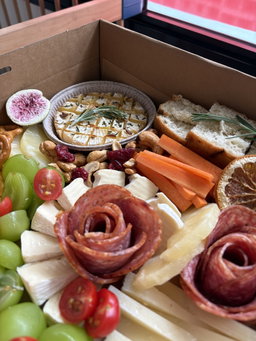 Standard Charcuterie Board 